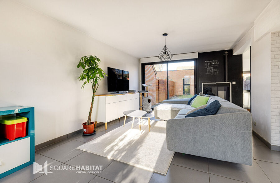 Maison  5 pièce(s) 100 m2  Sous compromis 