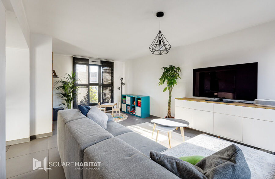 Maison  5 pièce(s) 100 m2  Sous compromis 