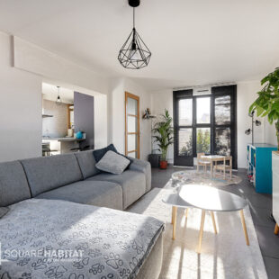 Maison  5 pièce(s) 100 m2  Sous compromis 