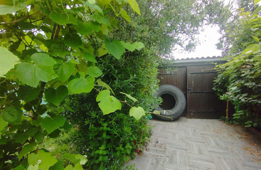 HELLEMMES LILLE – PLAIN PIED – 2 CHAMBRES – JARDIN – GARAGE – ATELIER