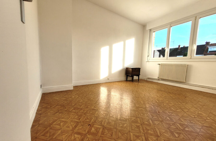 CAMBRAI 3 chambres poss 4 jardin garage