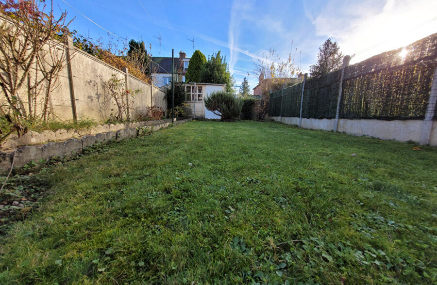 CAMBRAI 3 chambres poss 4 jardin garage