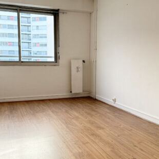 METRO CORMONTAIGNE APPARTEMENT TRAVERSANT TYPE 4 ET CAVE IDEALE COLOCATION