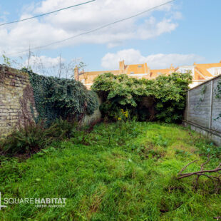 Maison  5 pièce(s) 100 m2  Jardin