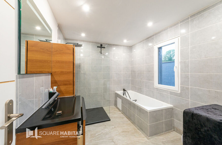 Maison  6 pièce(s) 119 m2