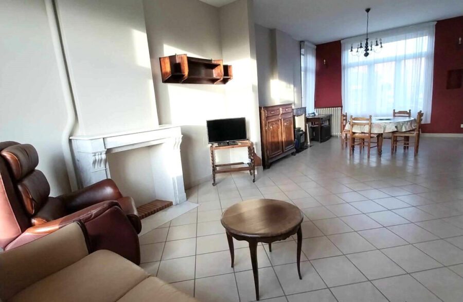 Belle demeure individuelle, double garage ,et jolie environnement