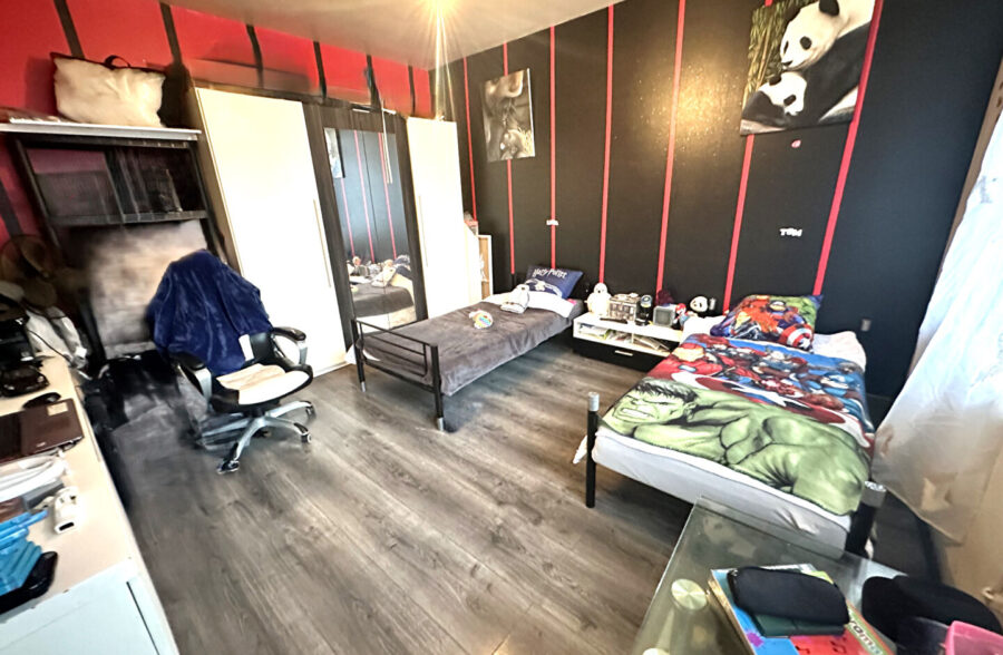 Immeuble avec local commercial et logements en plein centre de Caudry