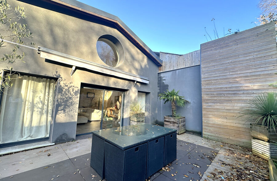 Loft d’exception de 300m² avec piscine et potentiel d’extension à Caudry