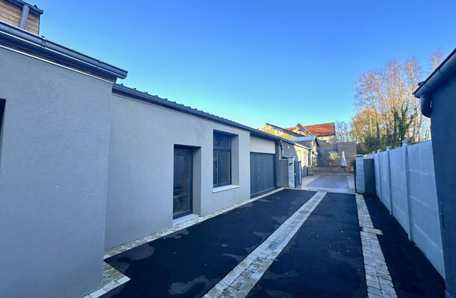 Loft d’exception de 300m² avec piscine et potentiel d’extension à Caudry
