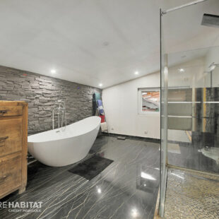 Loft d’exception de 300m² avec piscine et potentiel d’extension à Caudry