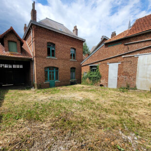 Maison 6 pièce(s) 160 m2 <small> Sous compromis </small>