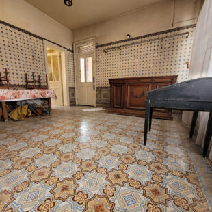 Maison 6 pièce(s) 160 m2 <small> Sous compromis </small>