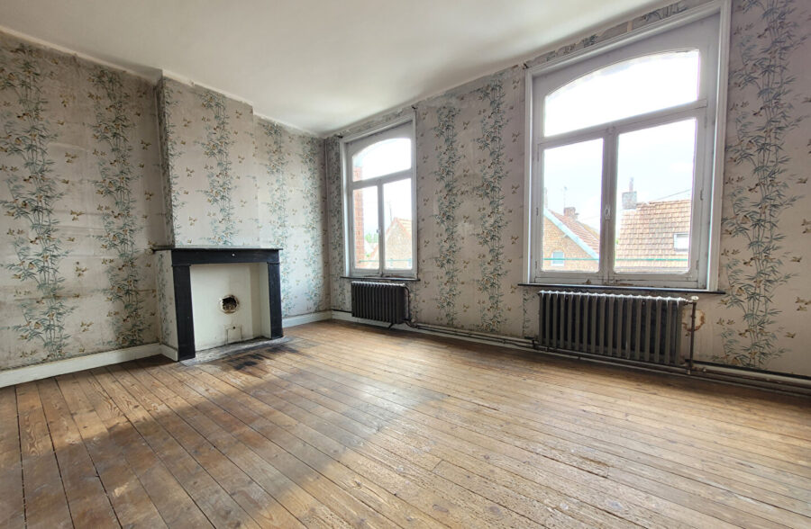 Maison 6 pièce(s) 160 m2 <small> Sous compromis </small>