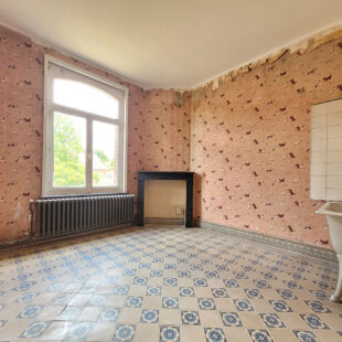 Maison 6 pièce(s) 160 m2 <small> Sous compromis </small>