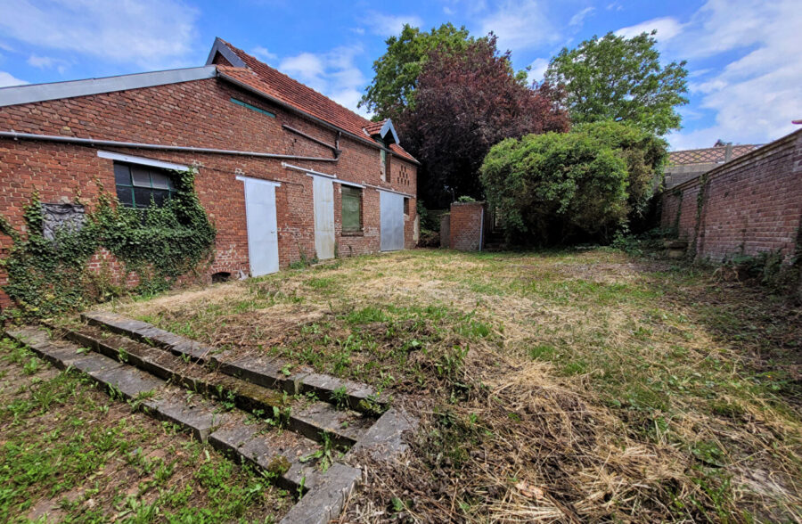 Maison 6 pièce(s) 160 m2 <small> Sous compromis </small>