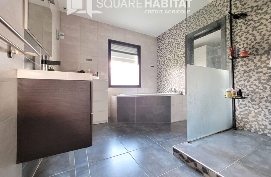 Plain-pied  individuel récent, 3 Chambres
