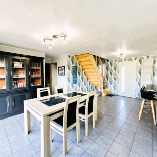 Maison Individuelle Contemporaine en semi plain pied 4 chambres et 2 salles de bain