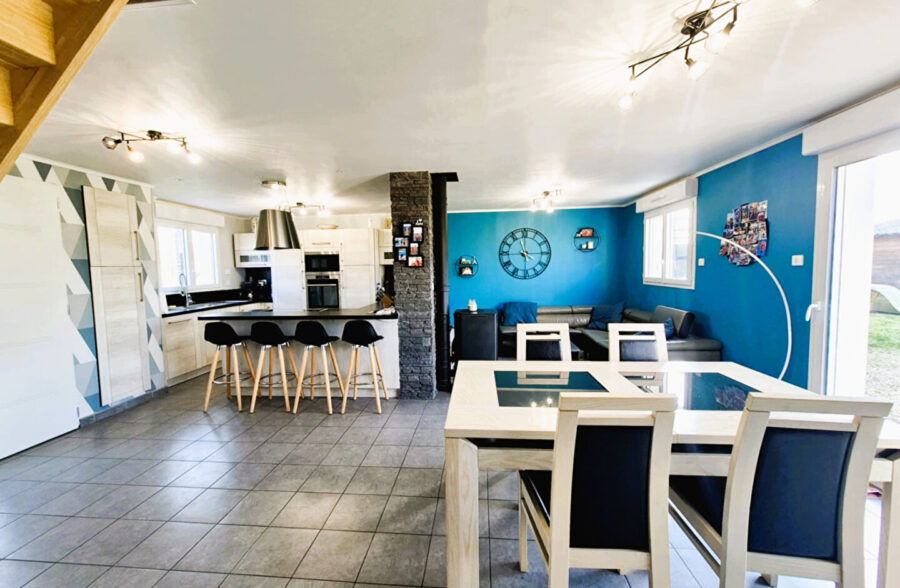 Maison Individuelle Contemporaine en semi plain pied 4 chambres et 2 salles de bain