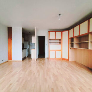 RONCHIN – STUDIO – PARKING – CENTRE VILLE  Sous compromis 