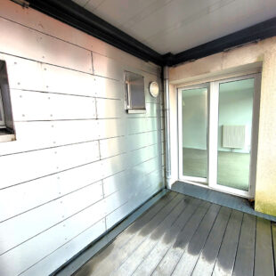 Appartement type II avec place de stationnement privée