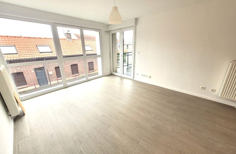 Appartement type II avec place de stationnement privée