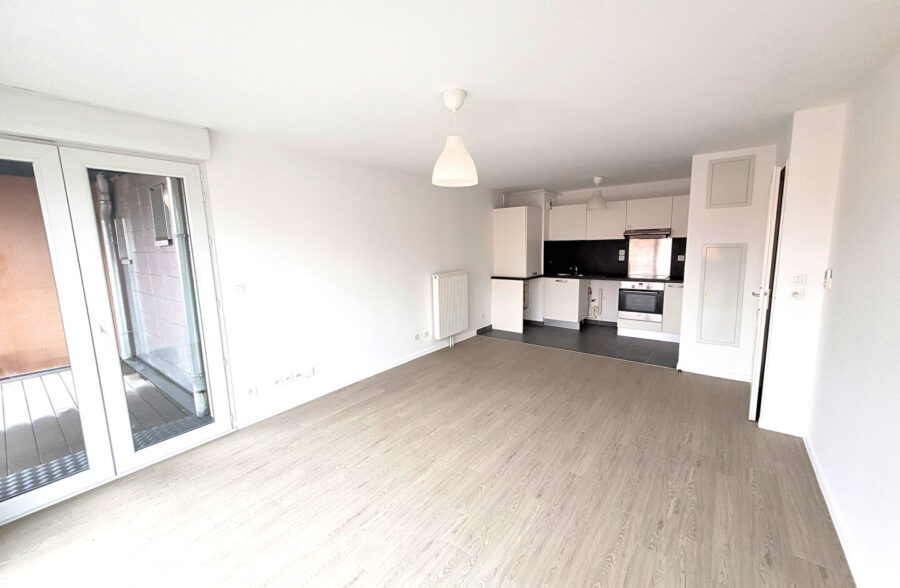 Appartement type II avec place de stationnement privée
