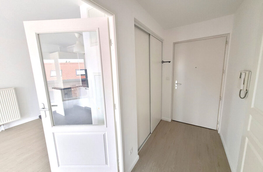 Appartement type II avec place de stationnement privée