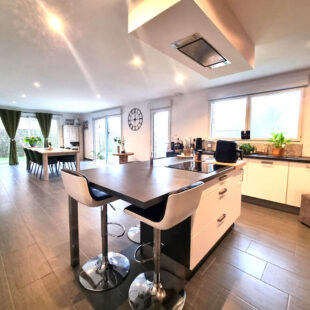 Maison Faumont 6 pièce(s) 140 m2
