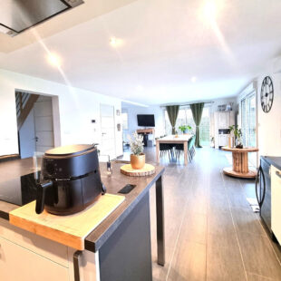 Maison Faumont 6 pièce(s) 140 m2