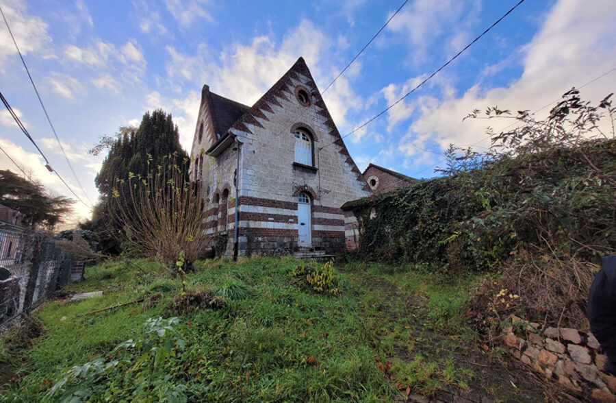 Maison de caractère  Sous compromis 