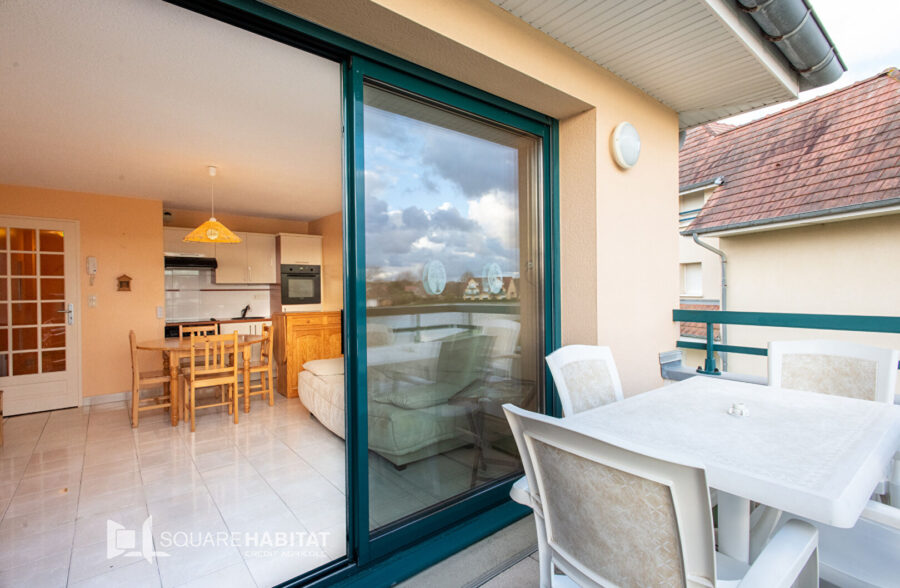 Appartement Lumineux 2 Chambres avec Terrasse et Vue sur Lac à Merlimont