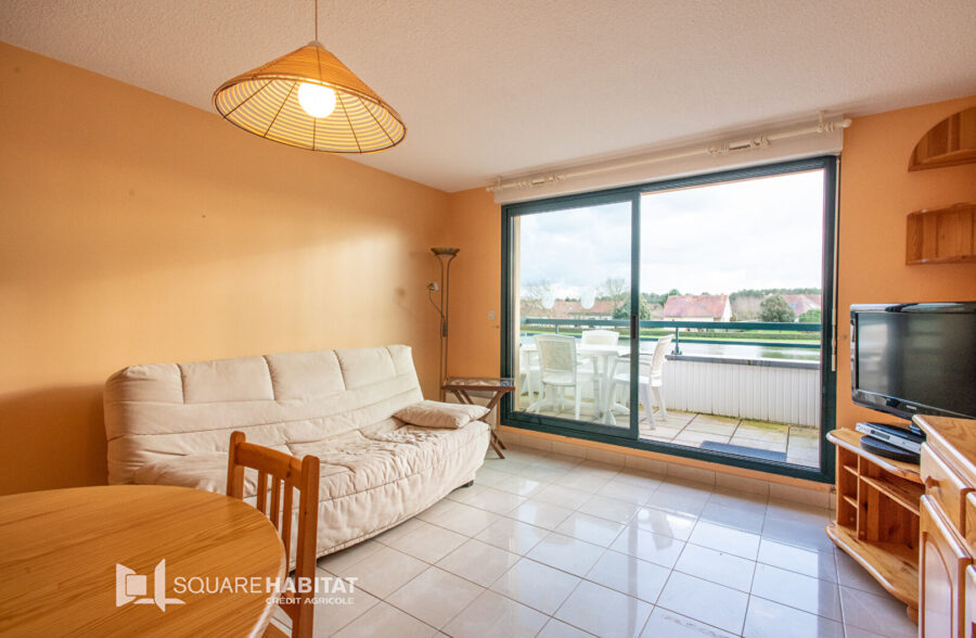 Appartement Lumineux 2 Chambres avec Terrasse et Vue sur Lac à Merlimont