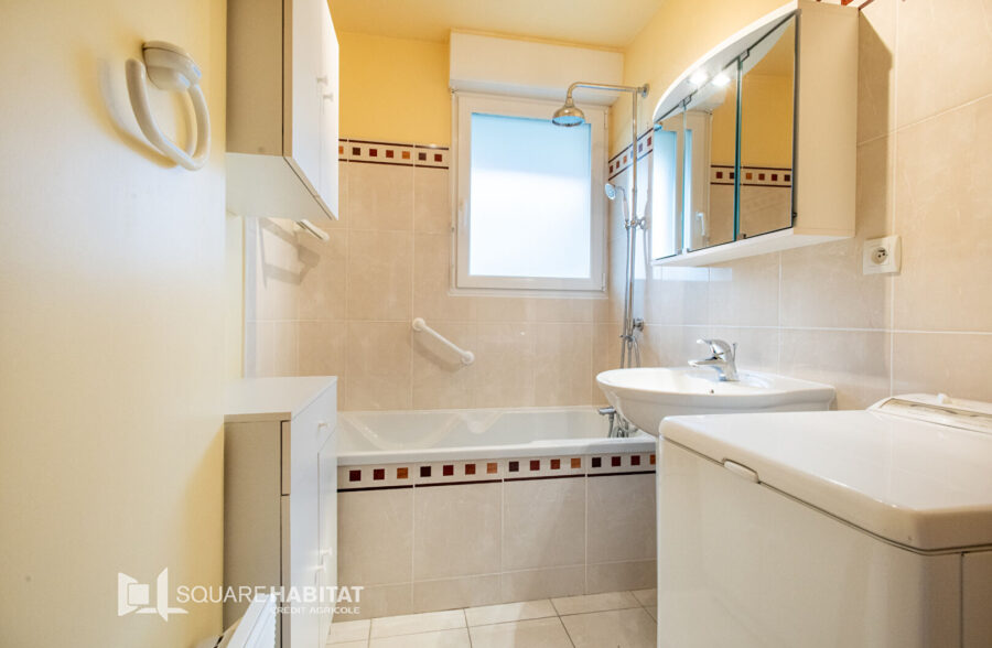 Appartement Lumineux 2 Chambres avec Terrasse et Vue sur Lac à Merlimont