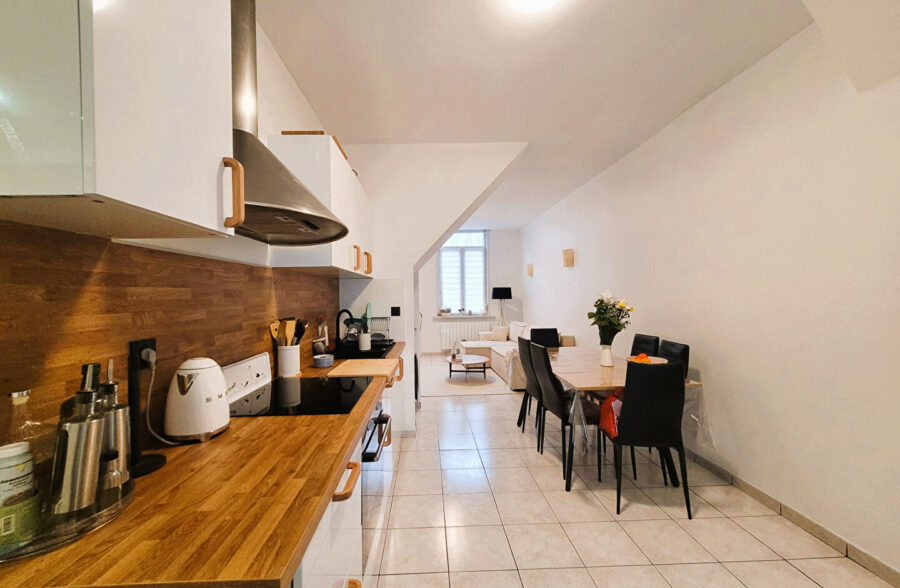 Maison Tourcoing 3 pièces à deux pas du métro.