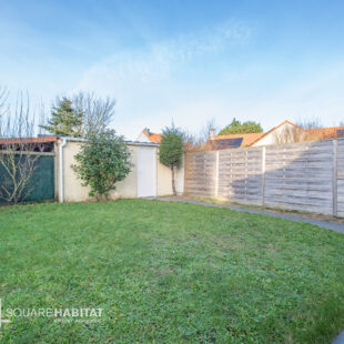 MAISON SEMI INDIVIDUELLE –  3 CHAMBRES – GARAGE – DEPENDANCES – JARDIN