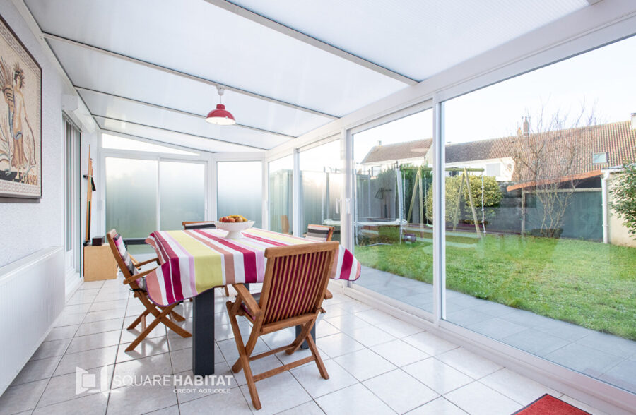 MAISON SEMI INDIVIDUELLE –  3 CHAMBRES – GARAGE – DEPENDANCES – JARDIN