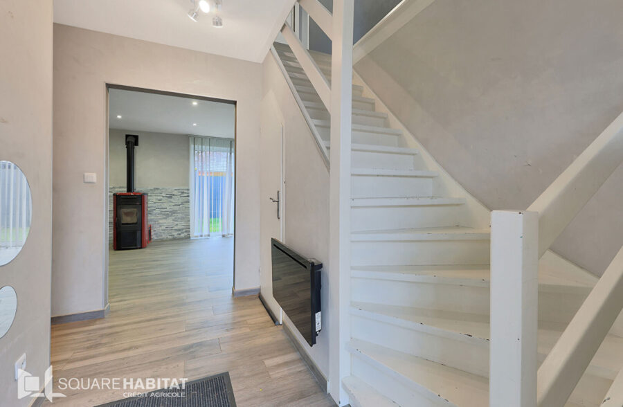 ROUVROY Pavillon individuel d’env. 135 m² sur sous-sol complet  Sous compromis 