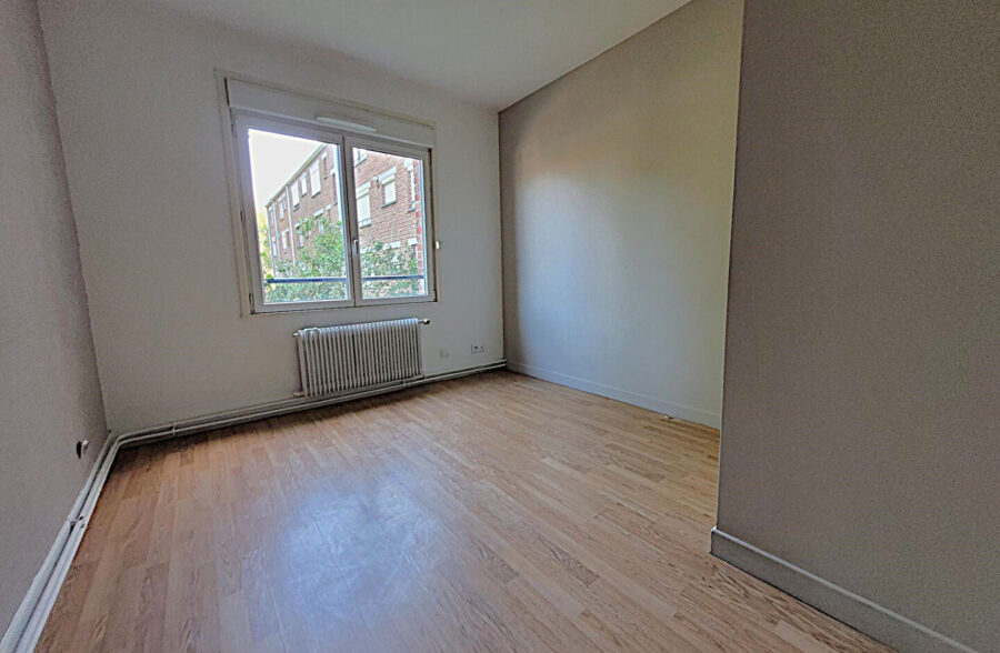 Appartement Lille – Fives 3 pièces 67 m2  Sous compromis 