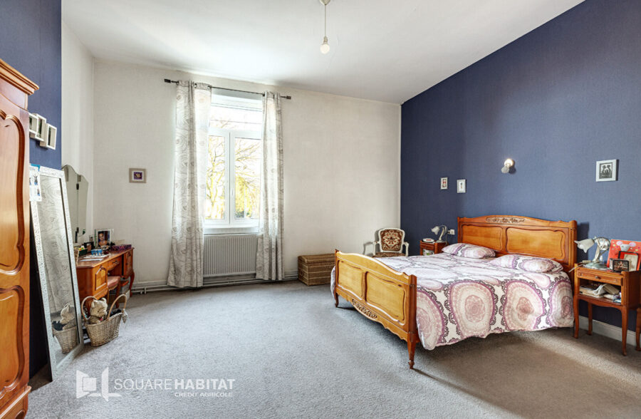 Maison Villeneuve D Ascq 7 pièce(s) 264 m2  Sous compromis 