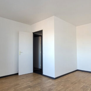 studio en résidence avec parking  Sous compromis 
