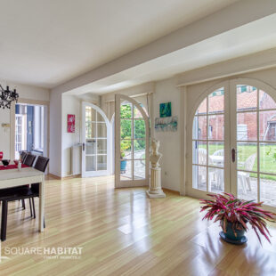 Maison atypique très spacieuse. <small> Sous compromis </small>