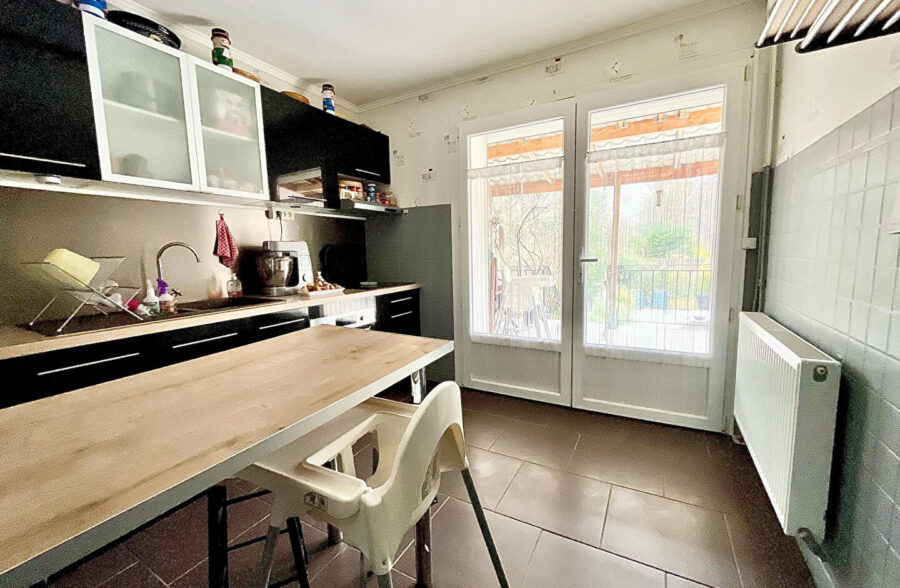 Maison entièrement rénovée – secteur jardin public