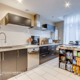 Maison  5 pièces 136 m2  Sous offre 