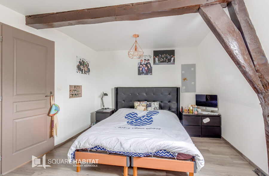 Maison  5 pièces 136 m2  Sous offre 