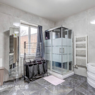 Maison  5 pièces 136 m2  Sous offre 