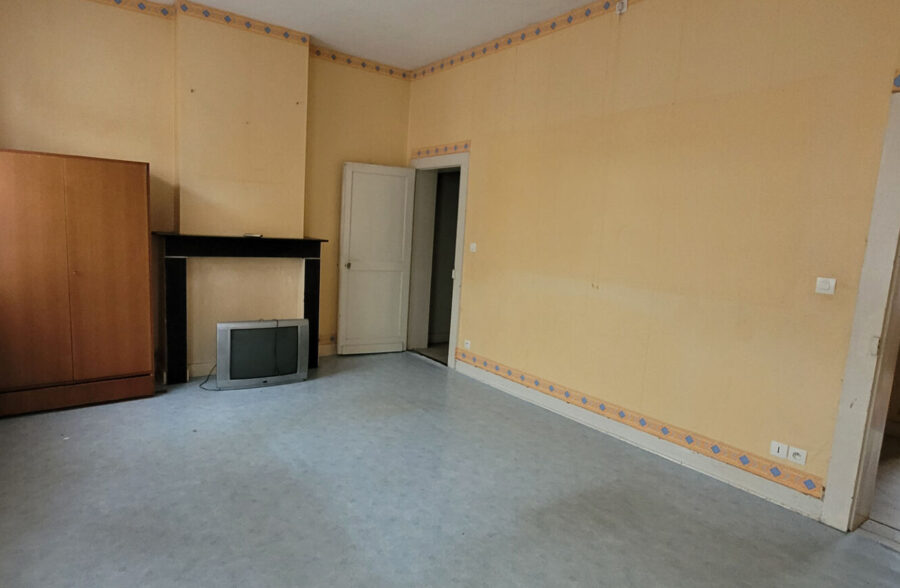 Maison Conde Sur L Escaut 9 pièce(s) 150 m2