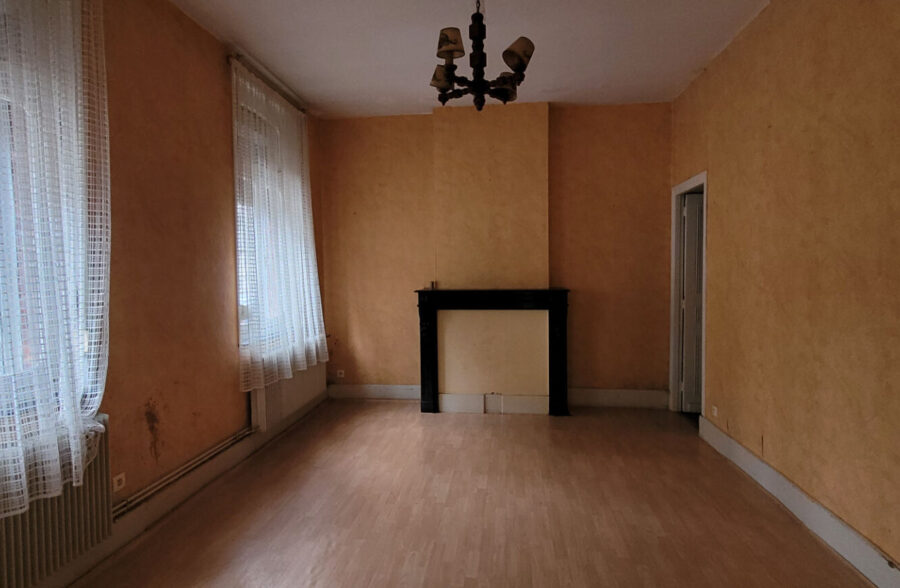 Maison Conde Sur L Escaut 9 pièce(s) 150 m2