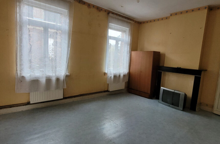 Maison Conde Sur L Escaut 9 pièce(s) 150 m2