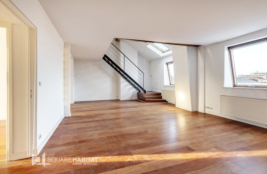 LILLE CORMONTAIGNE – Grand duplex de type 3 bis de 109.53 m²