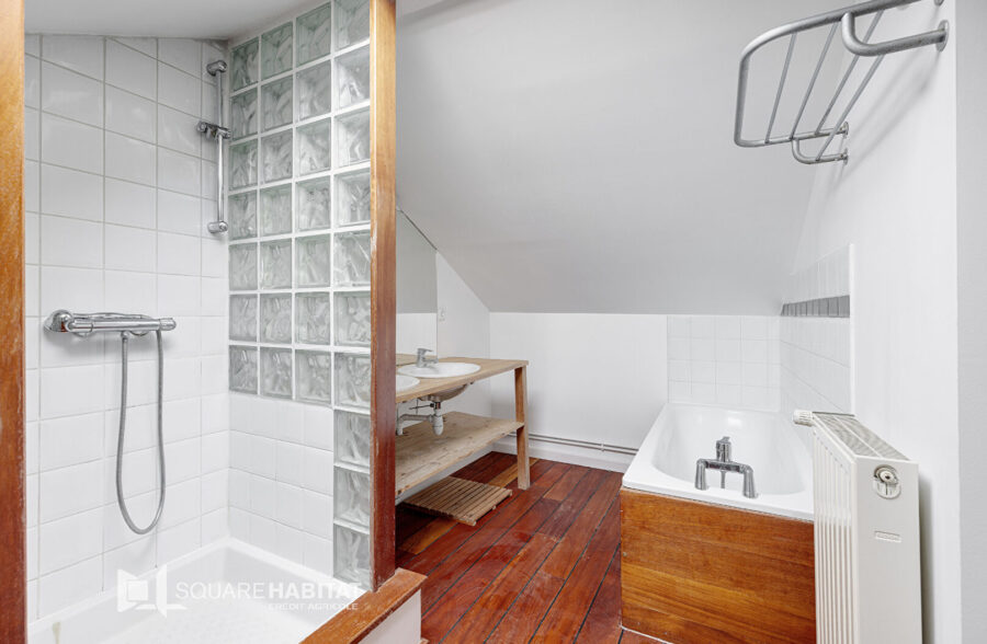 LILLE CORMONTAIGNE – Grand duplex de type 3 bis de 109.53 m²
